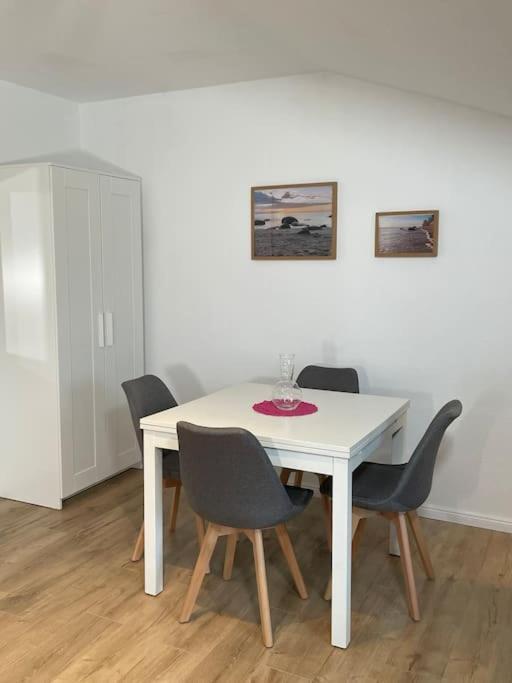 Modernes Apartment I In Oldenburg Ngoại thất bức ảnh